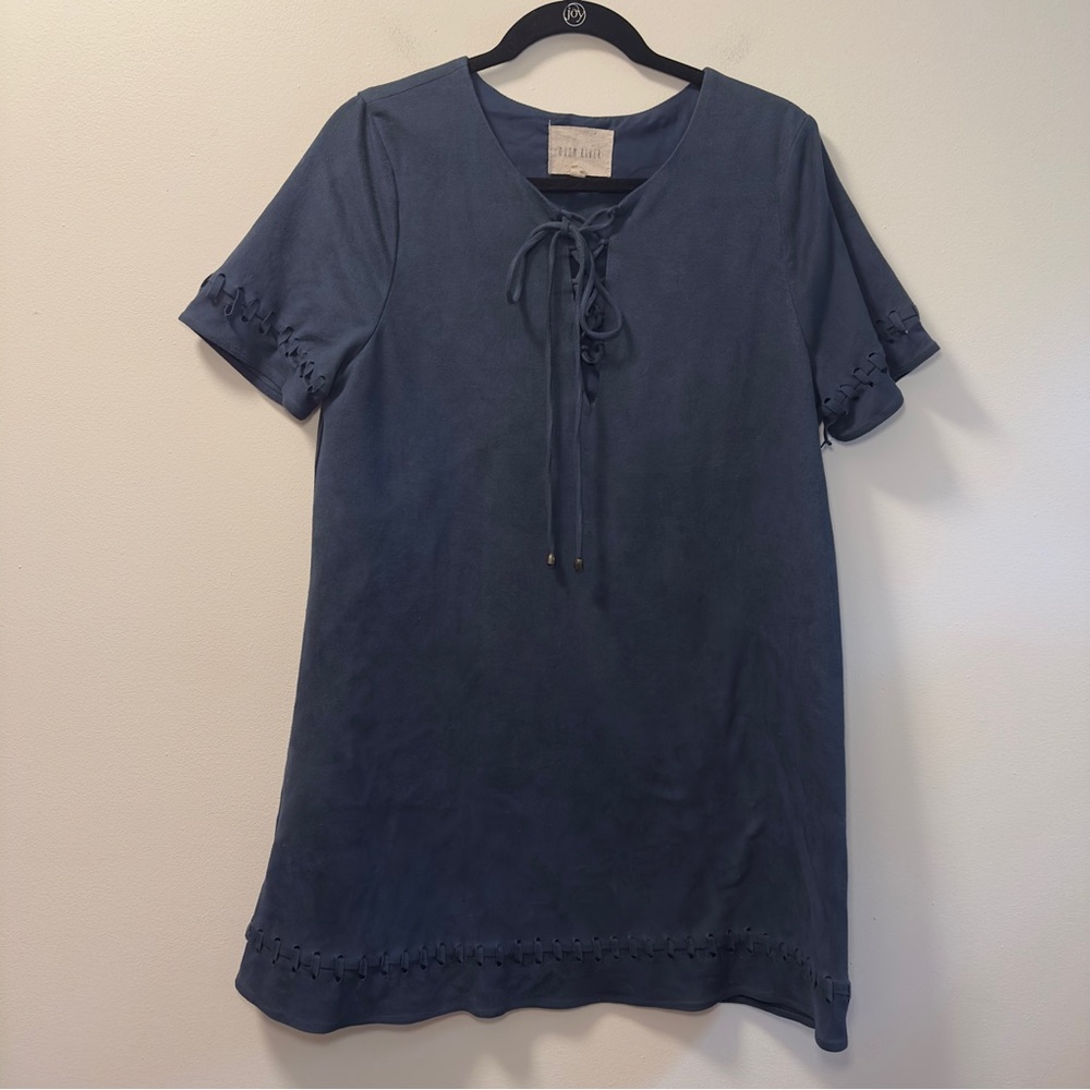 Moon River Women’s Navy Faux Suede V-Neck Lace Up & Laced Trim Mini Dress Sz L